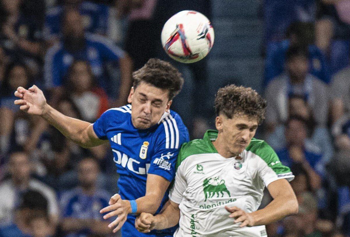 Carlos Dotor, con el Real Oviedo.