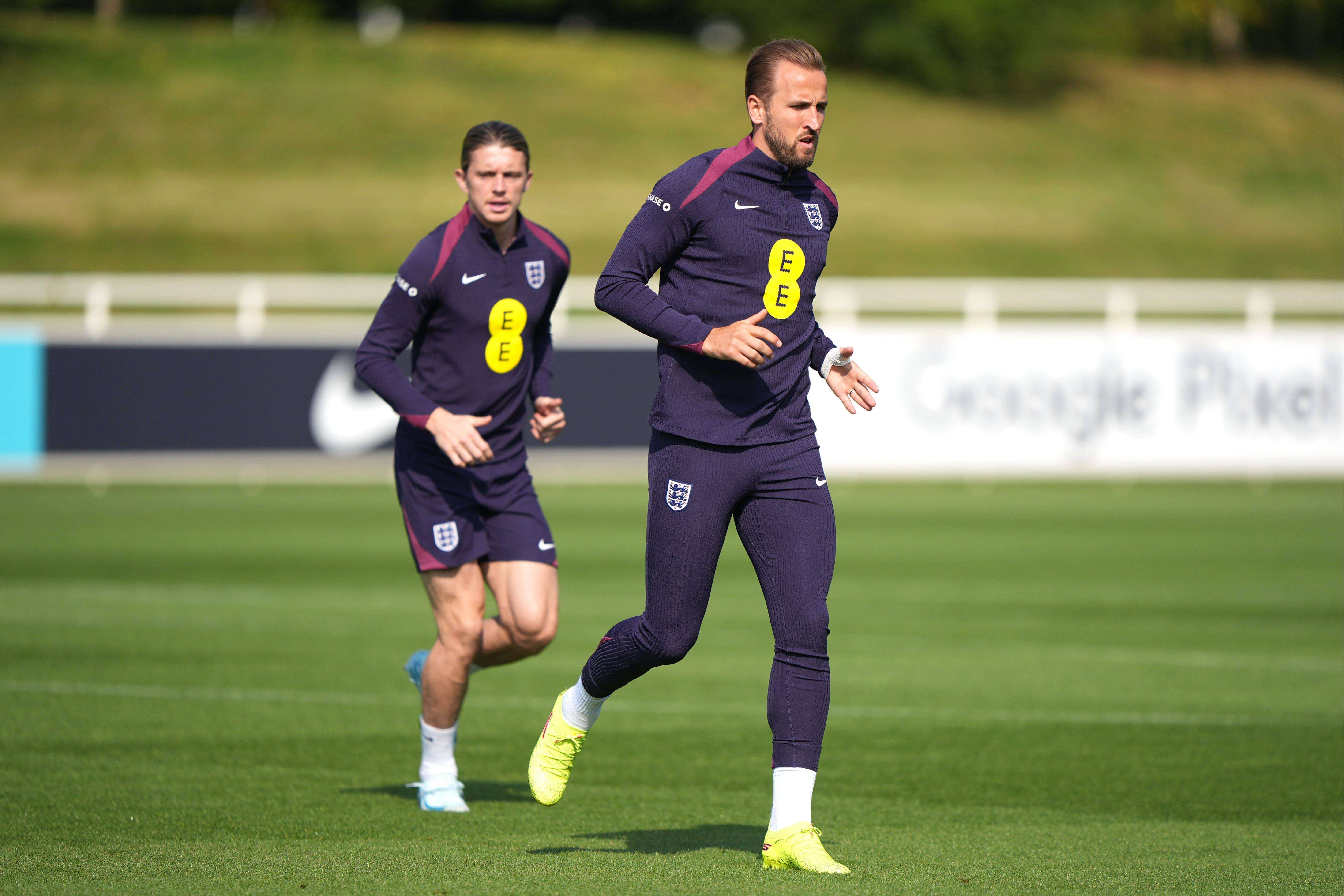  Gallagher y Harry Kane, en un entrenamiento de Inglaterra (FOTO: Cordón Press).