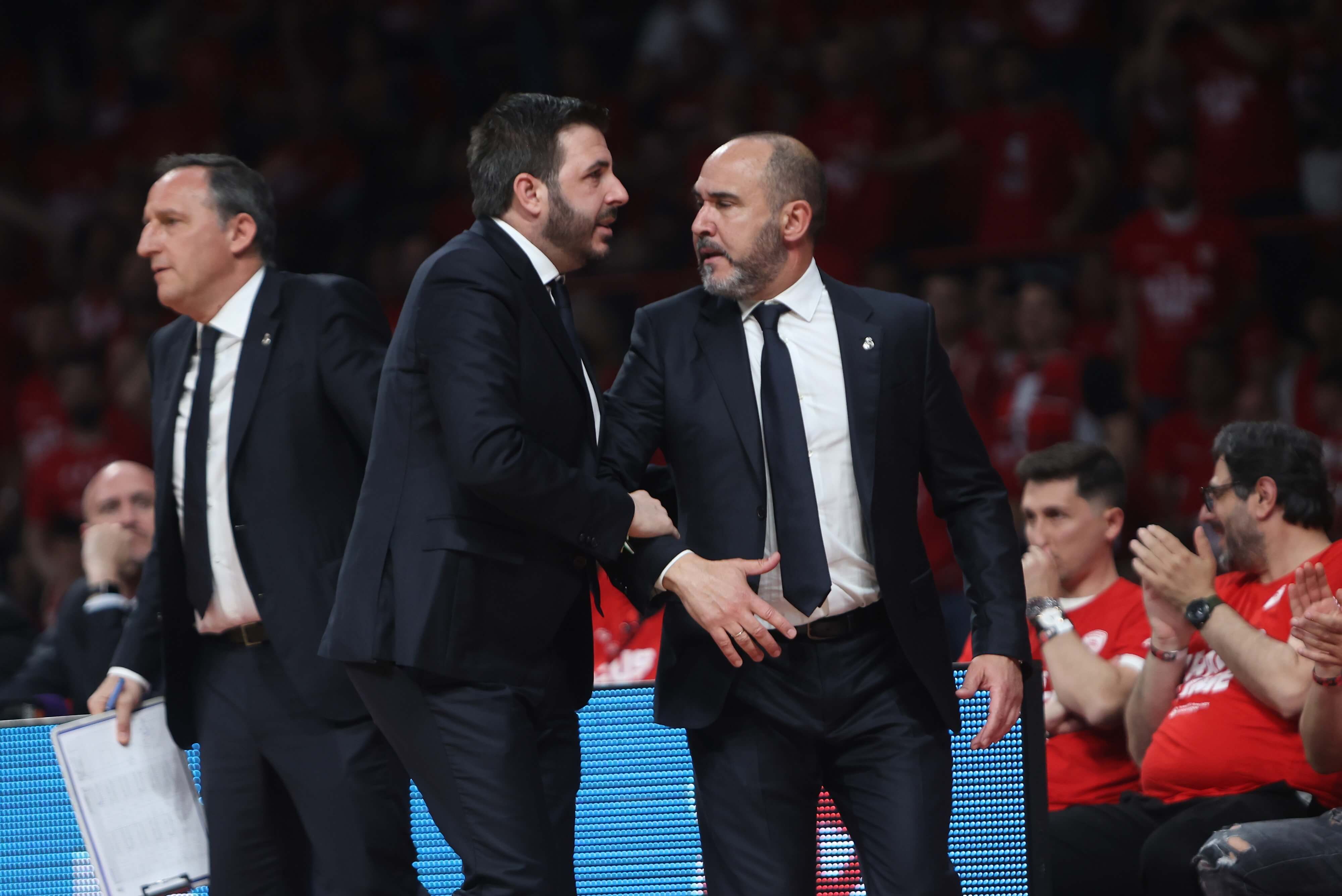  Chus Mateo, en el primer partido ante Olympiacos en play off