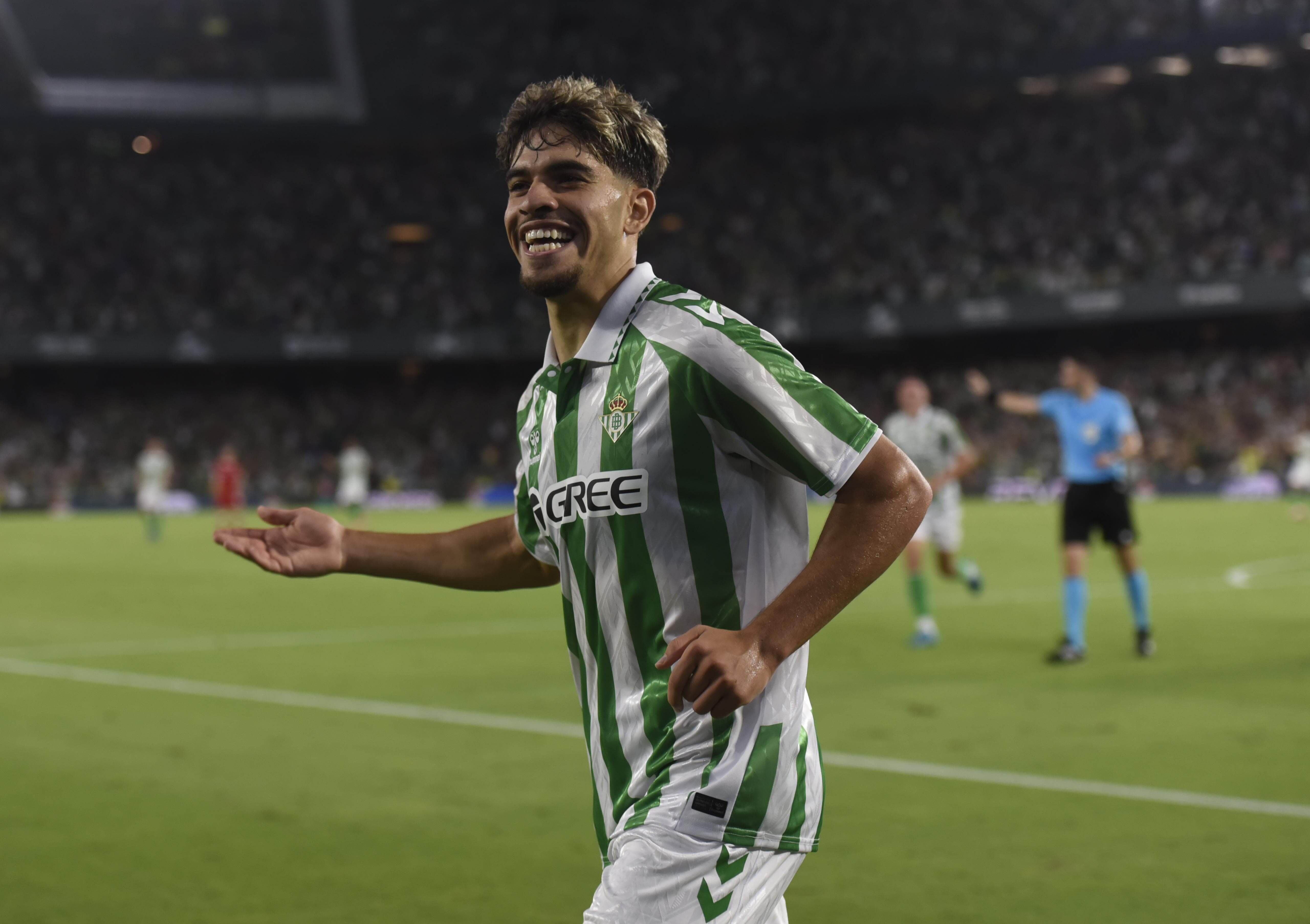  Ez Abde tras marcar (foto: Kiko Hurtado).