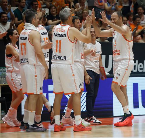  Adiós del Valencia Basket a la Fonteta (Fotos: Miguel Ángel Polo)