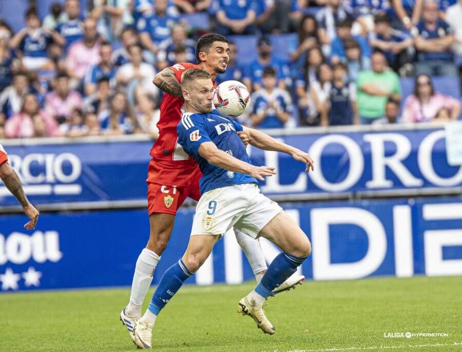 Alemao, durante el Real Oviedo - Almería de esta temporada en el Carlos Tartiere.