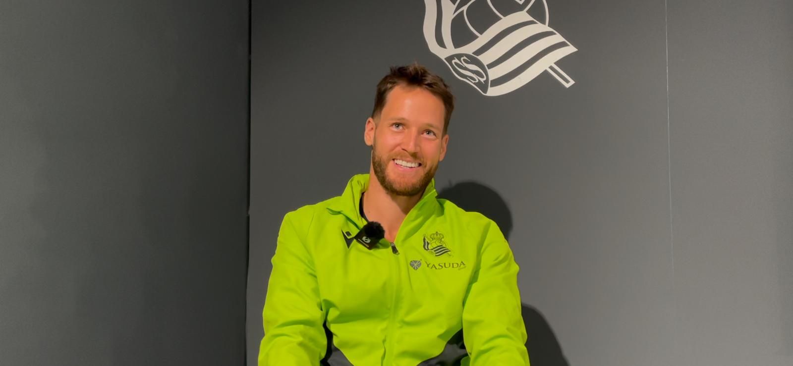 Álex Remiro durante la entrevista con ELDESMARQUE.