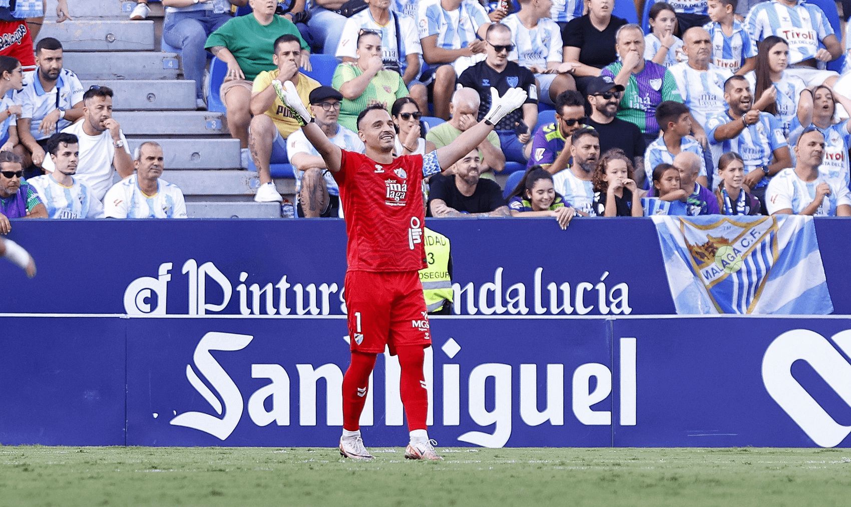  Alfonso Herrero, en un partido en La Rosaleda.
