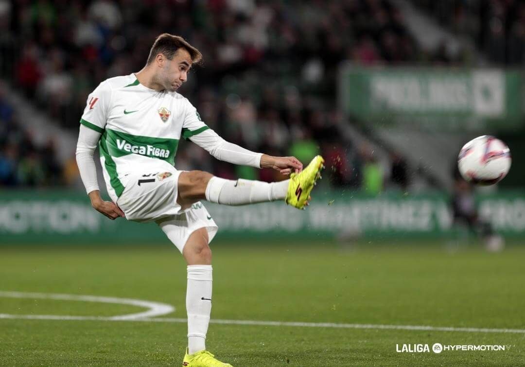  Álvaro Núñez, ex del Athletic, con el Elche.