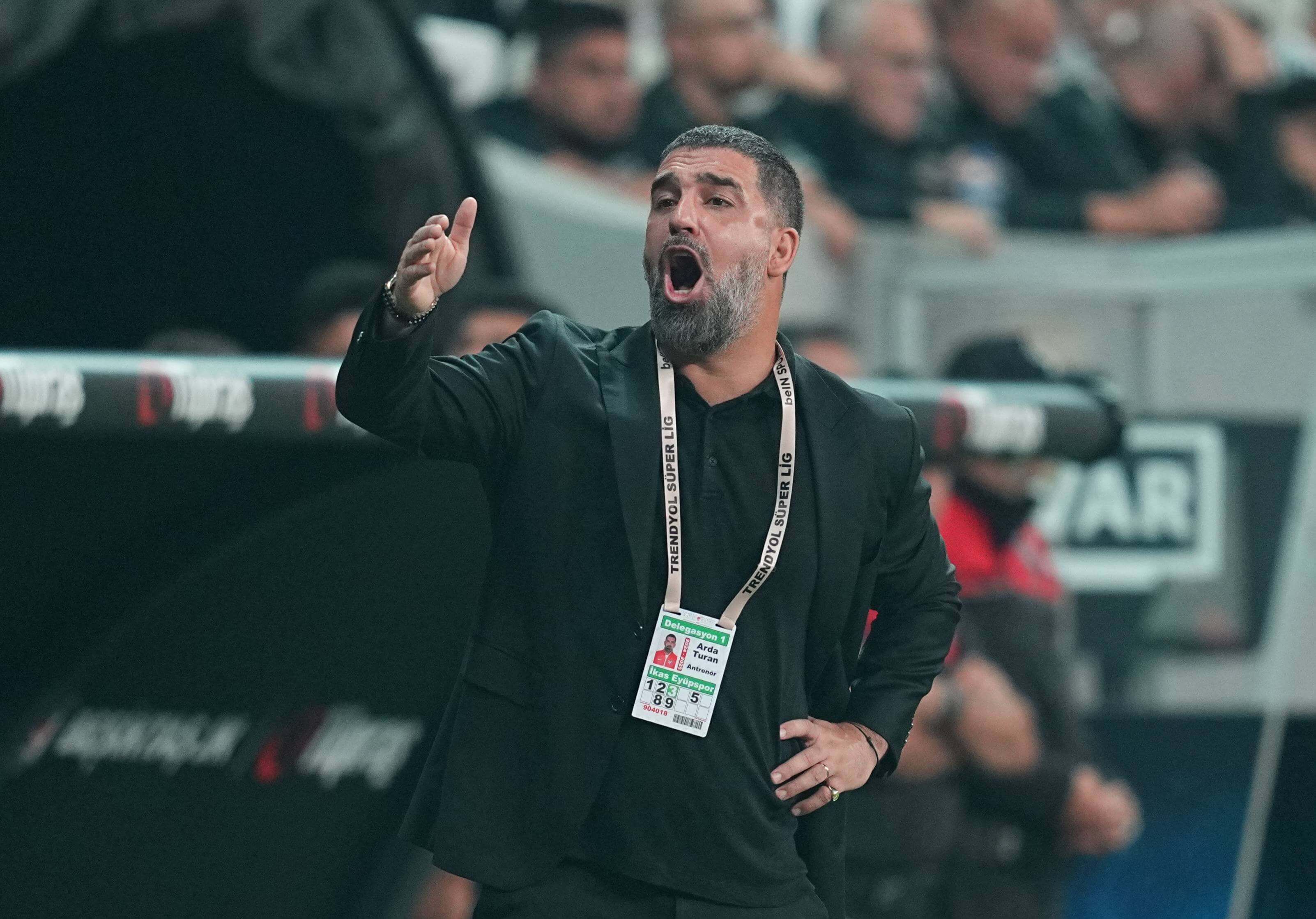  Arda Turan, durante un partido con el Eyüpspor esta temporada.