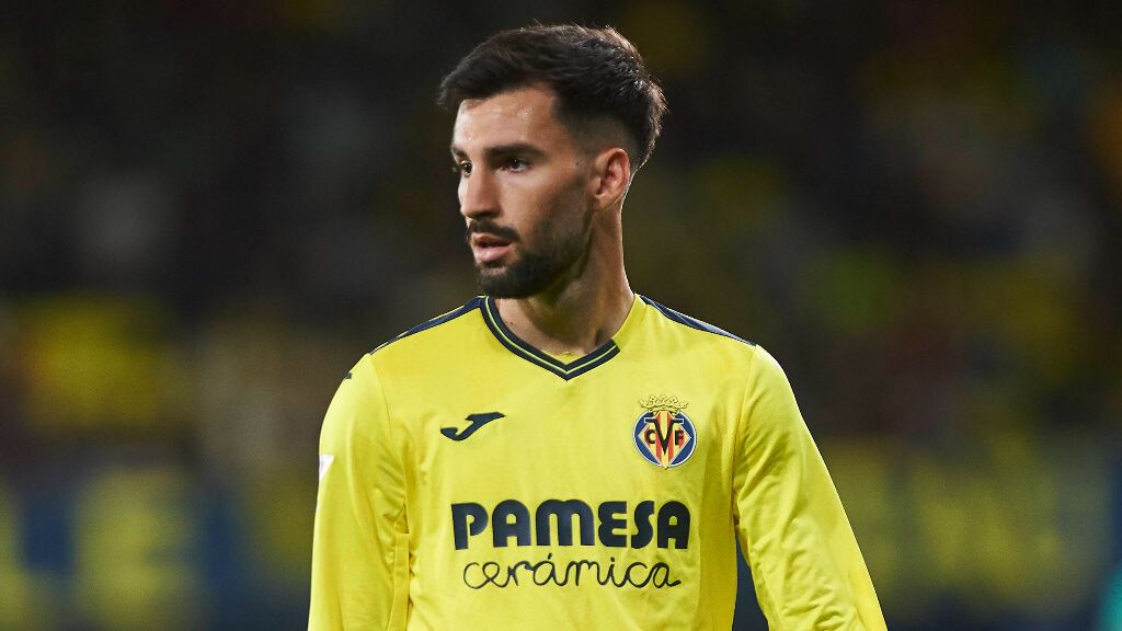  Álex Baena, en un partido con el Villarreal (Cordon Press)