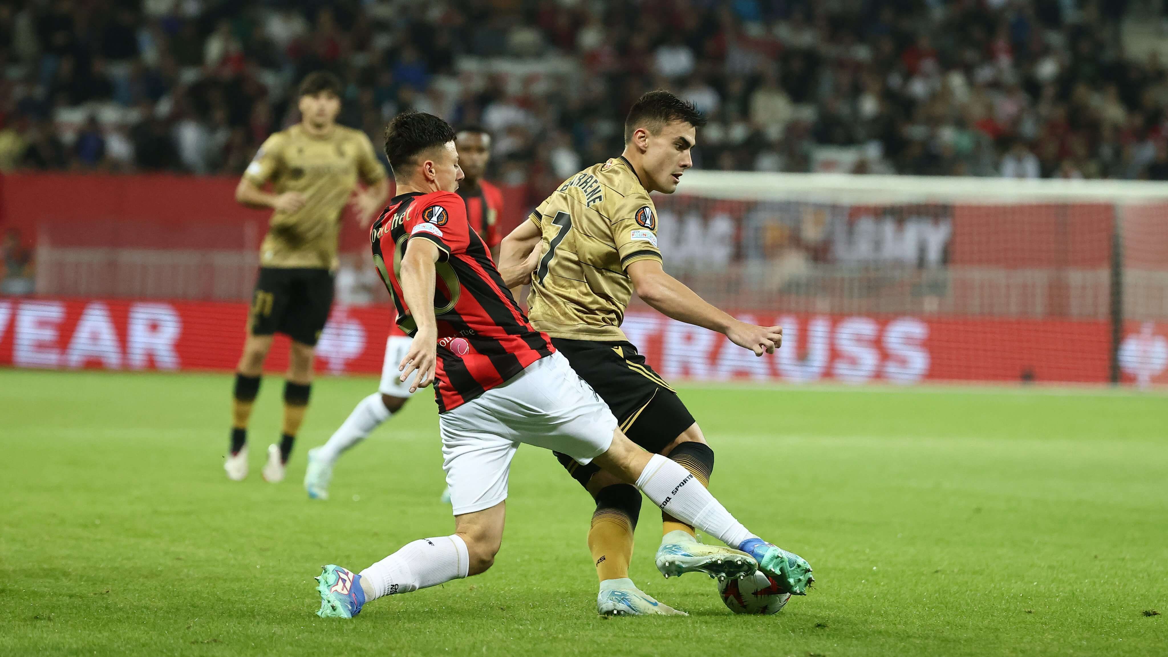  Ander Barrenetxea, durante el Niza - Real Sociedad de la Europa League.
