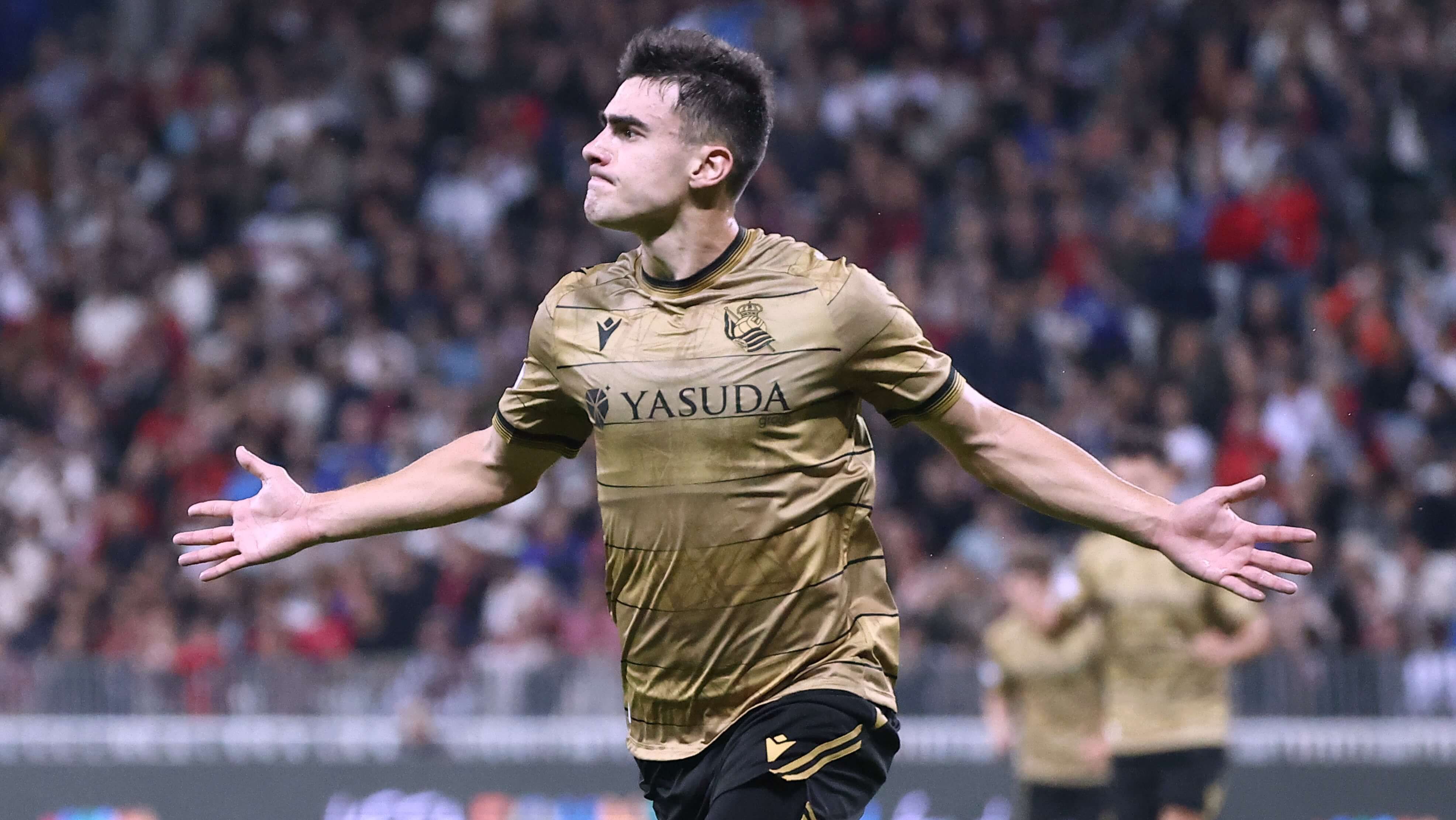  Ander Barrenetxea marca para la Real Sociedad ante el Niza.