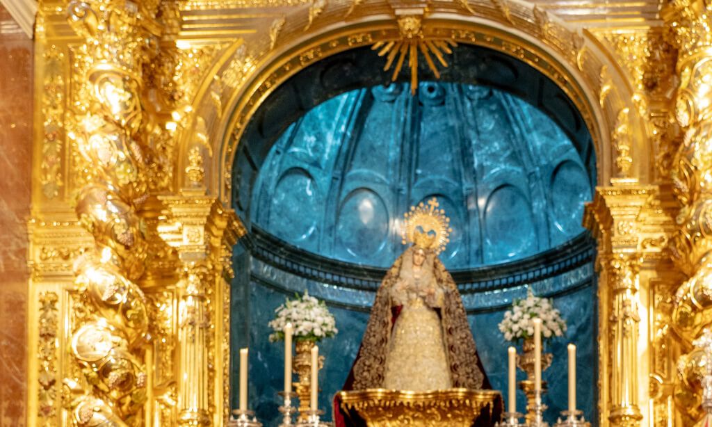  El interior de la Basílica del Cachorro (EFE)