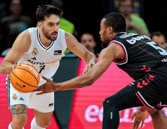  Campazzo y Abdur-Rahkman en el Surne Bilbao - Real Madrid