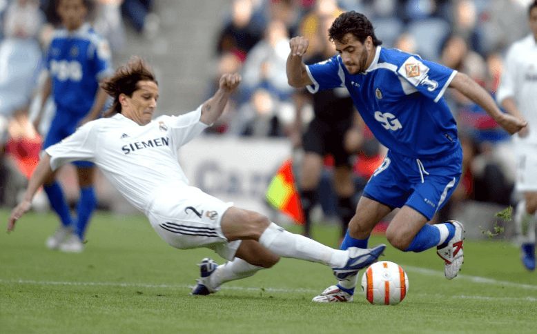Dani Güiza en un partido con el Getafe, contra el Real Madrid