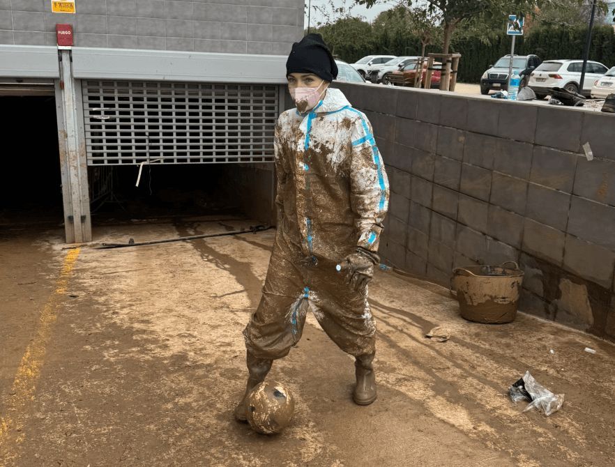  Esther Romero en acción