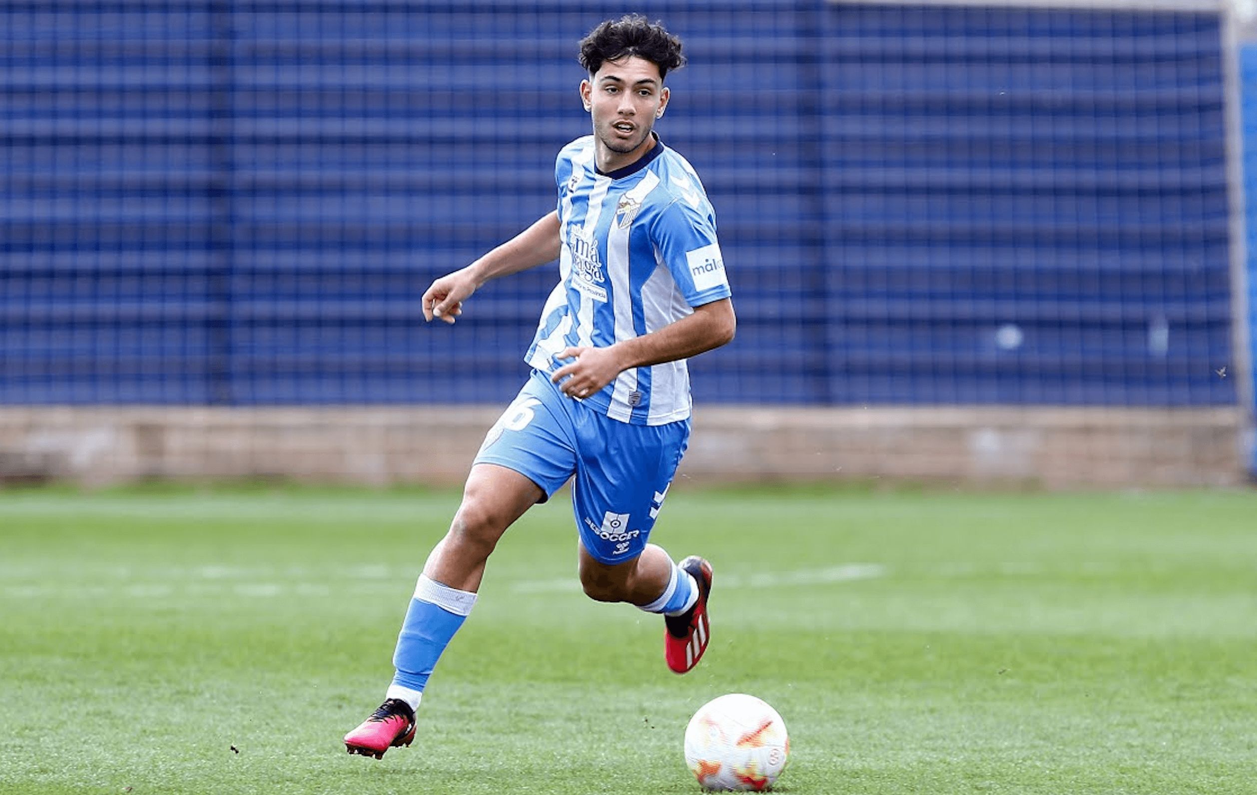  Jesús Martín, mediapunta y extremo del Atlético Malagueño.