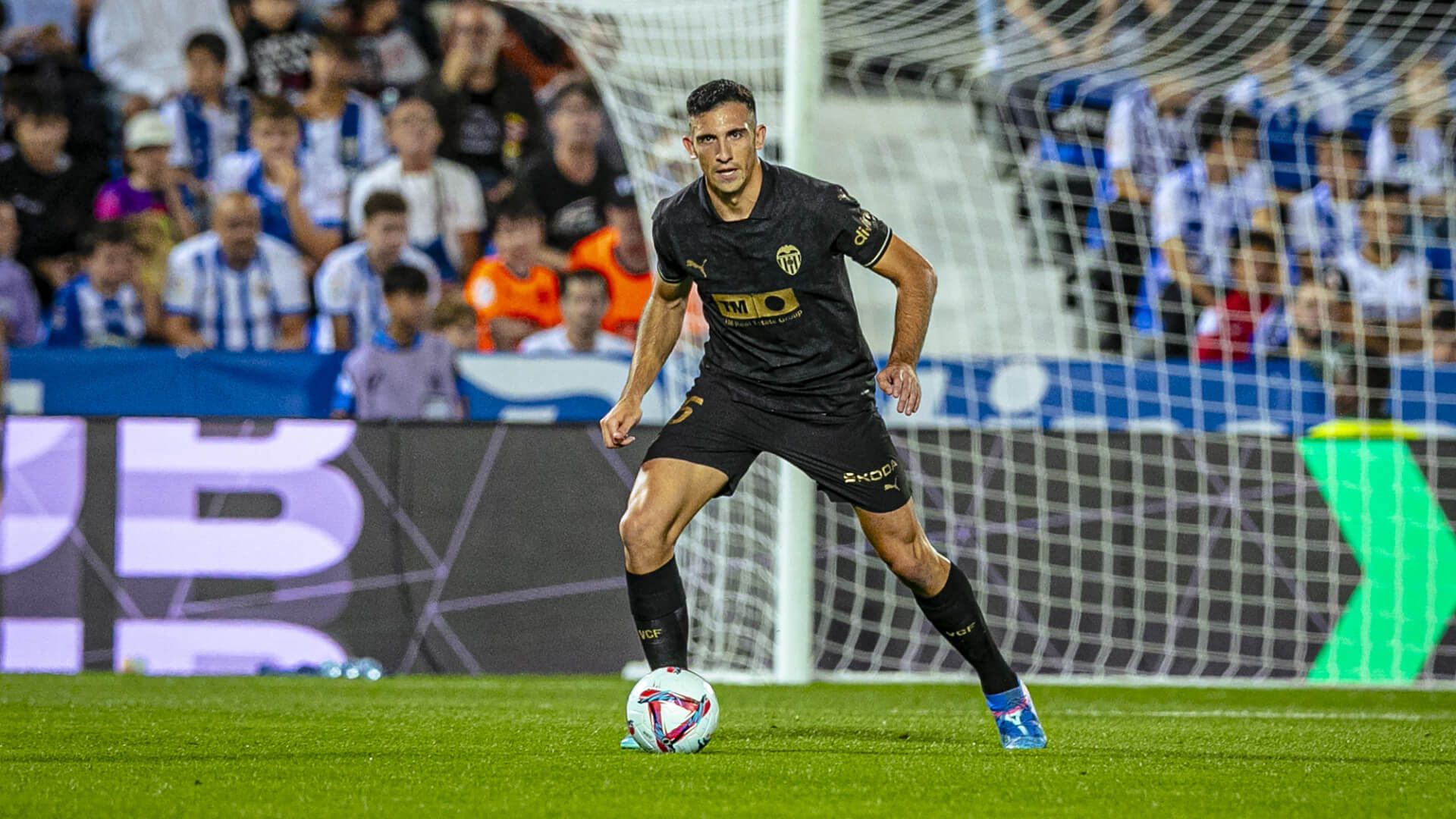  César Tárrega. ante el CD Leganés.