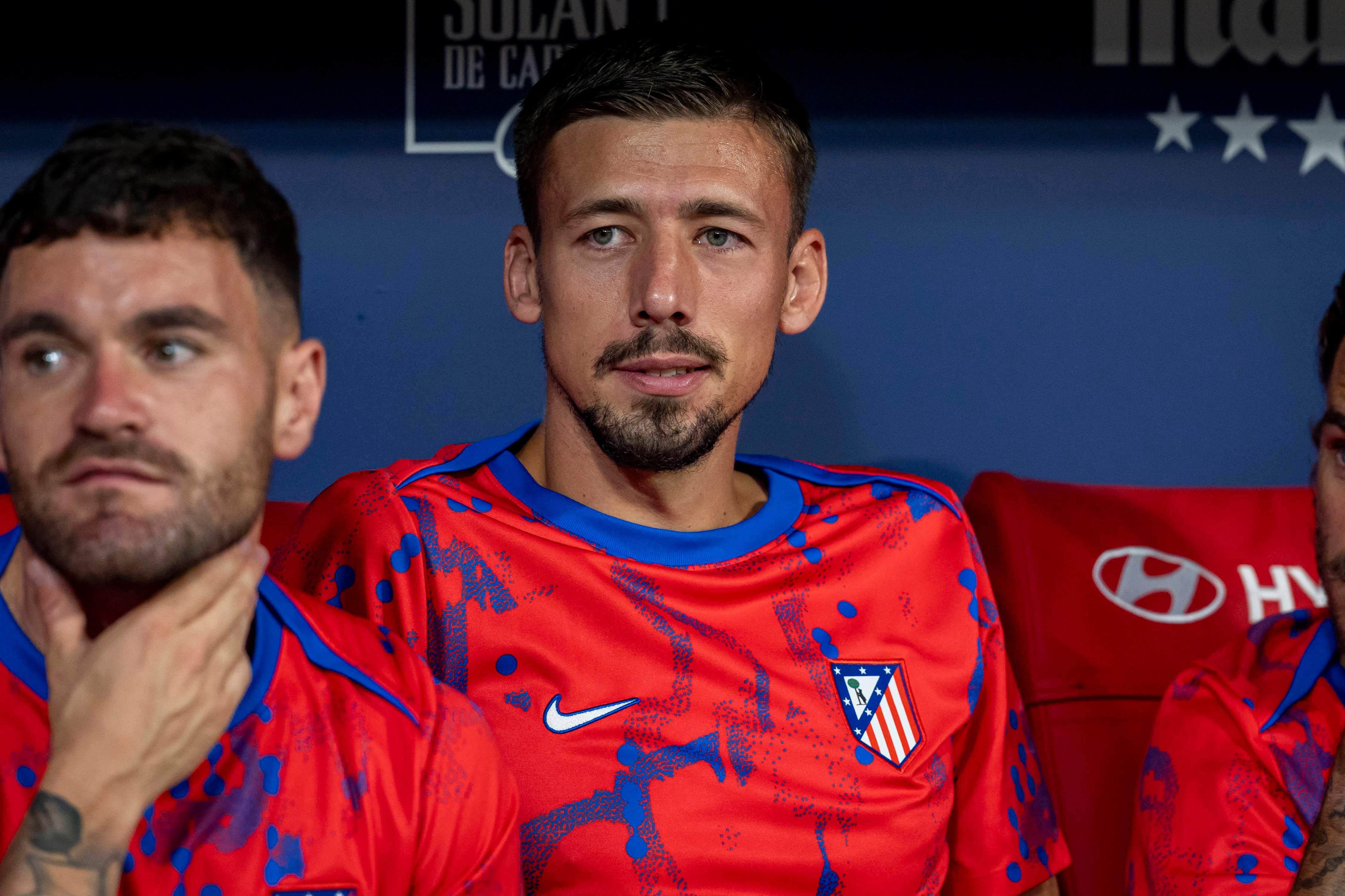  Clément Lenglet, en el banquillo del Atlético de Madrid.