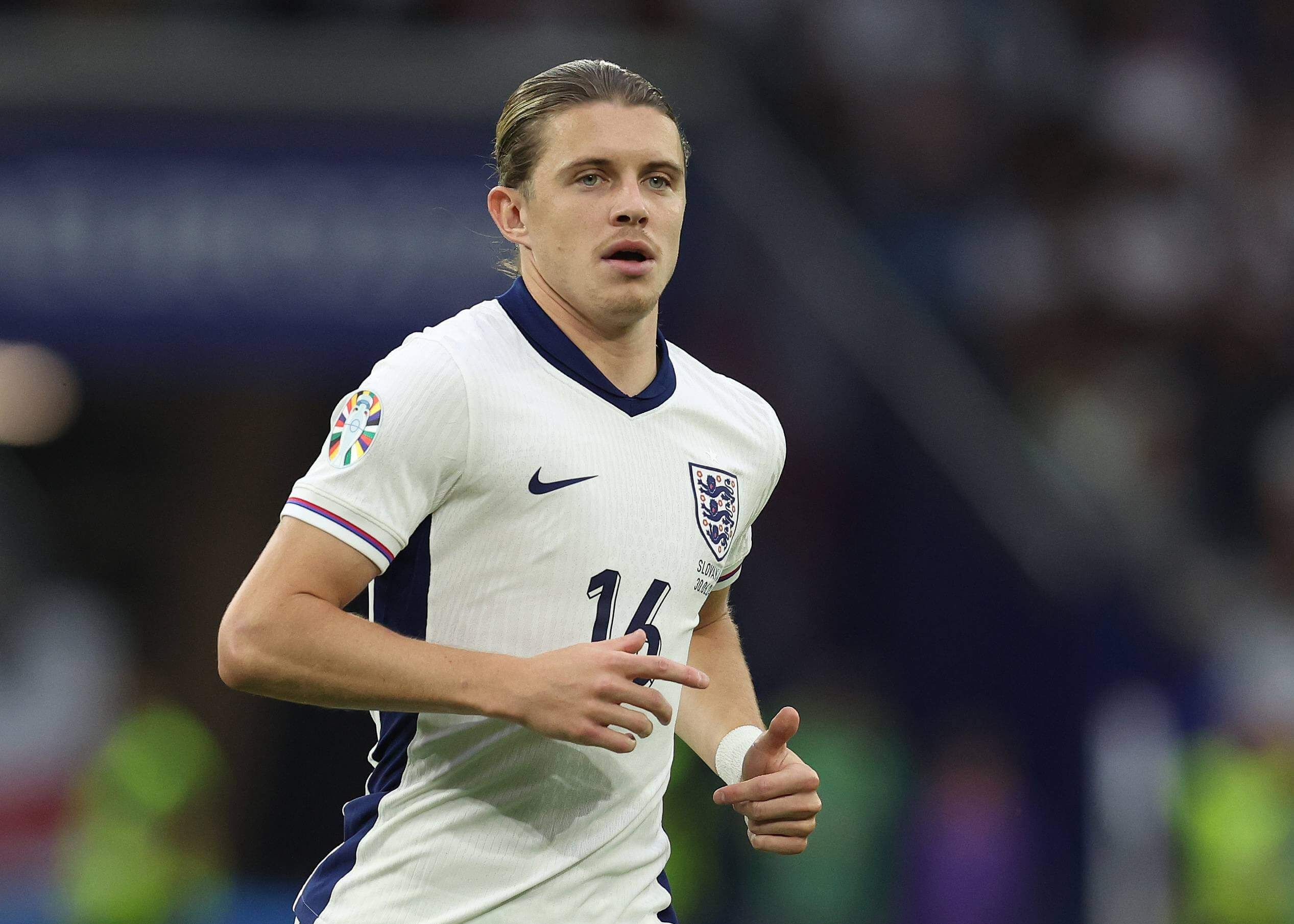  Conor Gallagher, durante un partido con Inglaterra en la Eurocopa.