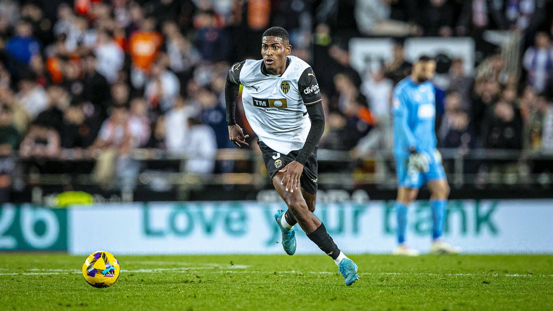  Cristhian Mosquera en acción