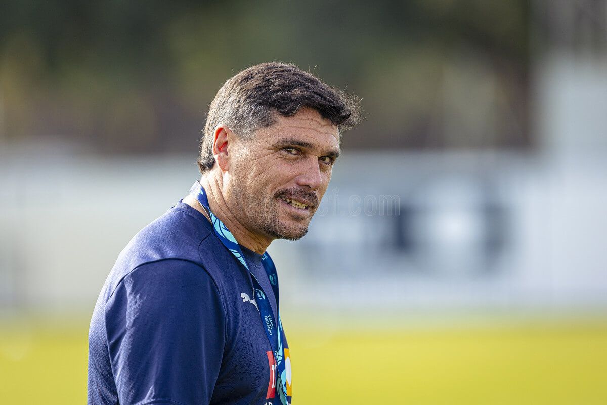 Cristian Toro, entrenador del VCF Femenino.