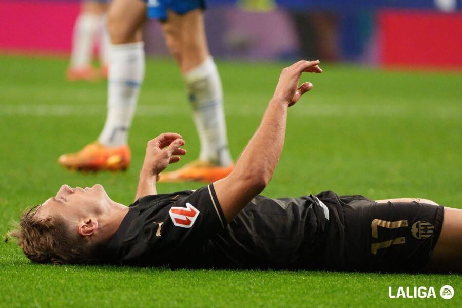  Dani Gómez, ante el RCD Espanyol.