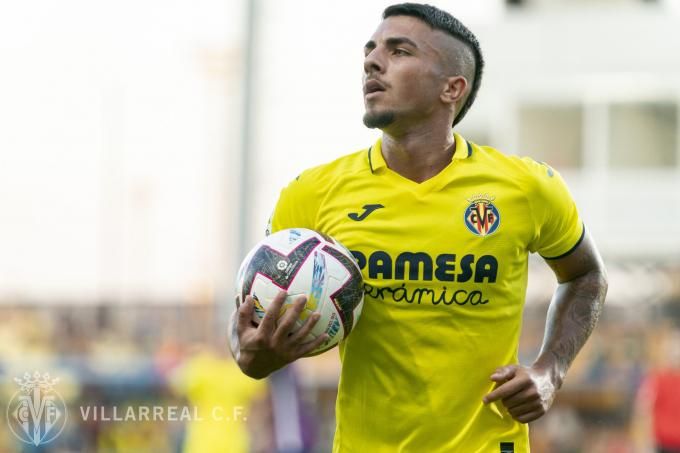 Dani Tasende, durante un partido con el Villarreal B esta temporada.