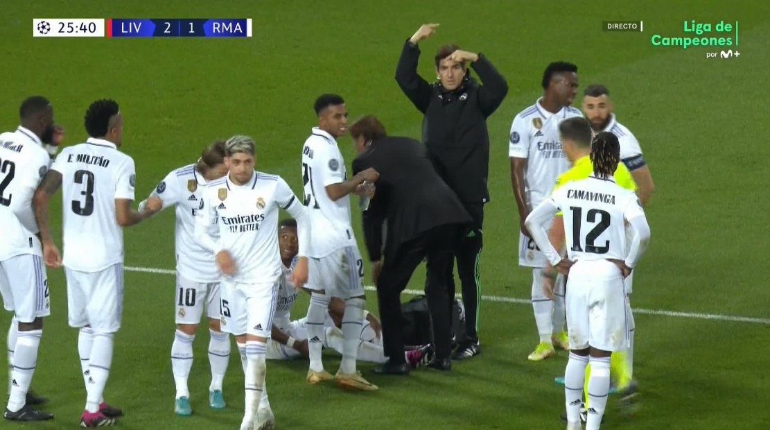  David Alaba, lesionado en el Liverpool-Real Madrid.