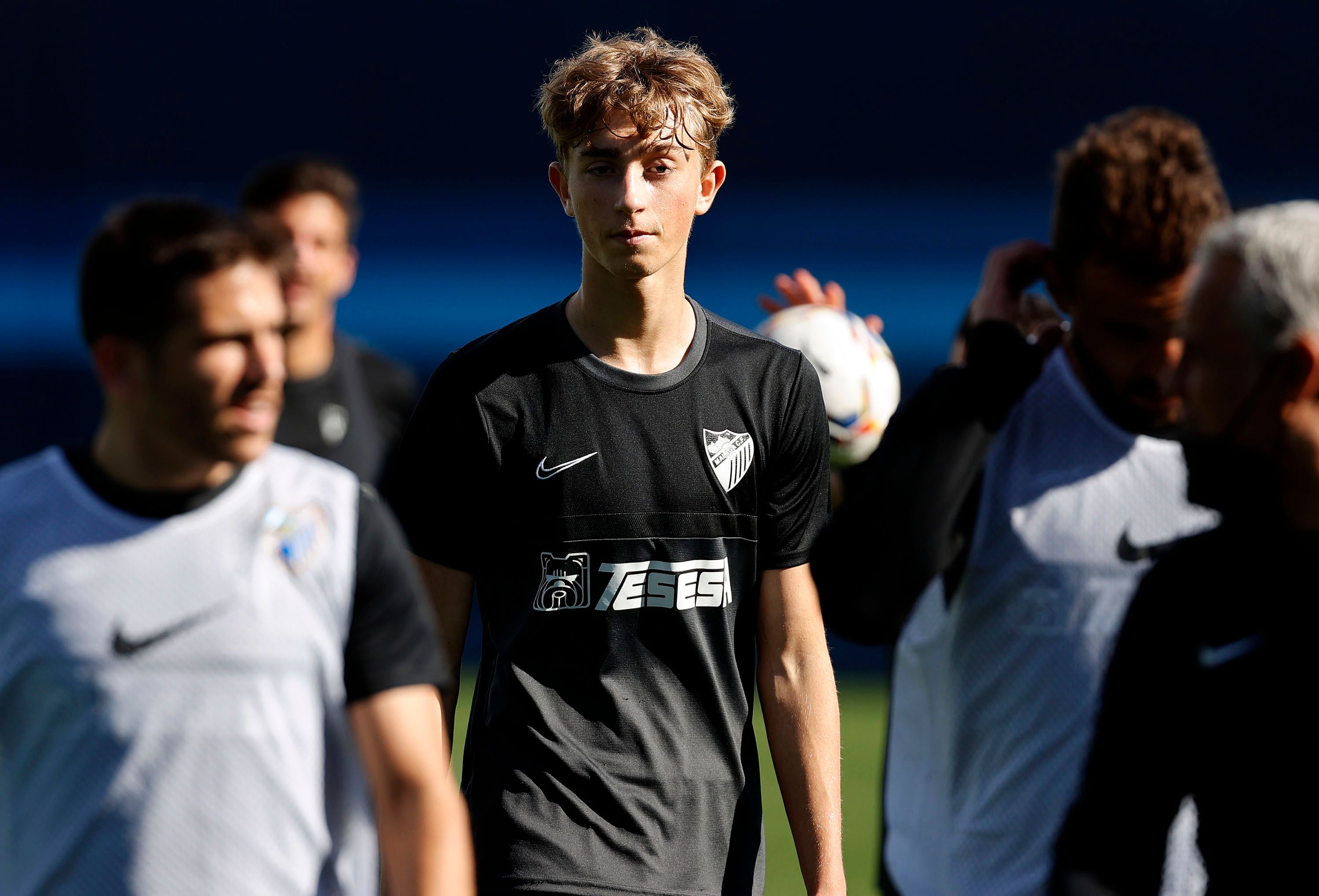 Dean Huijsen, con el primer equipo.