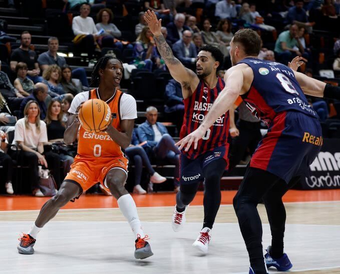  Derrota del Valencia Basket tras dos prórrogas en un partido loco (125-128)