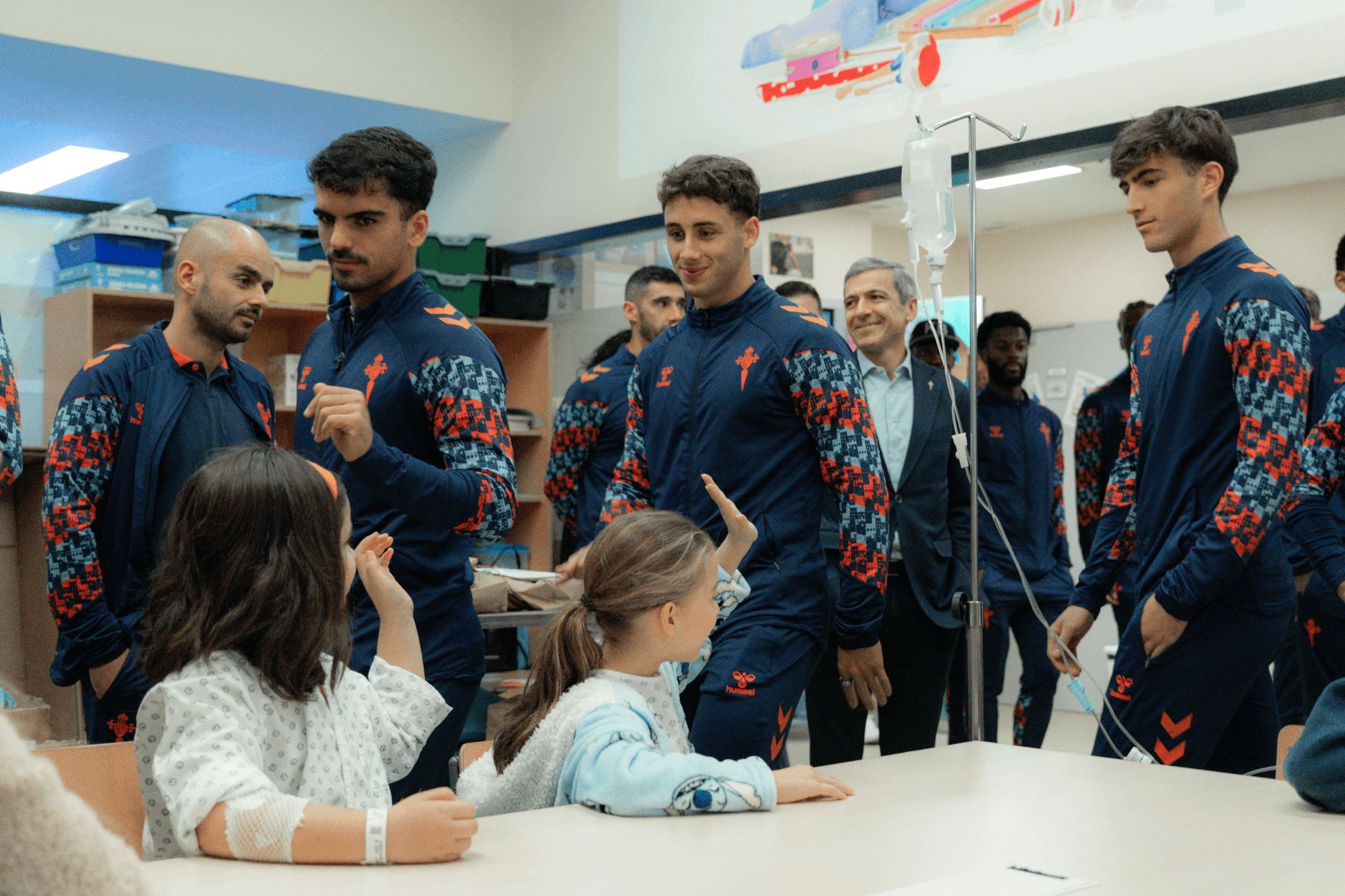 Visita del Celta al Hospital Álvaro Cunqueiro.