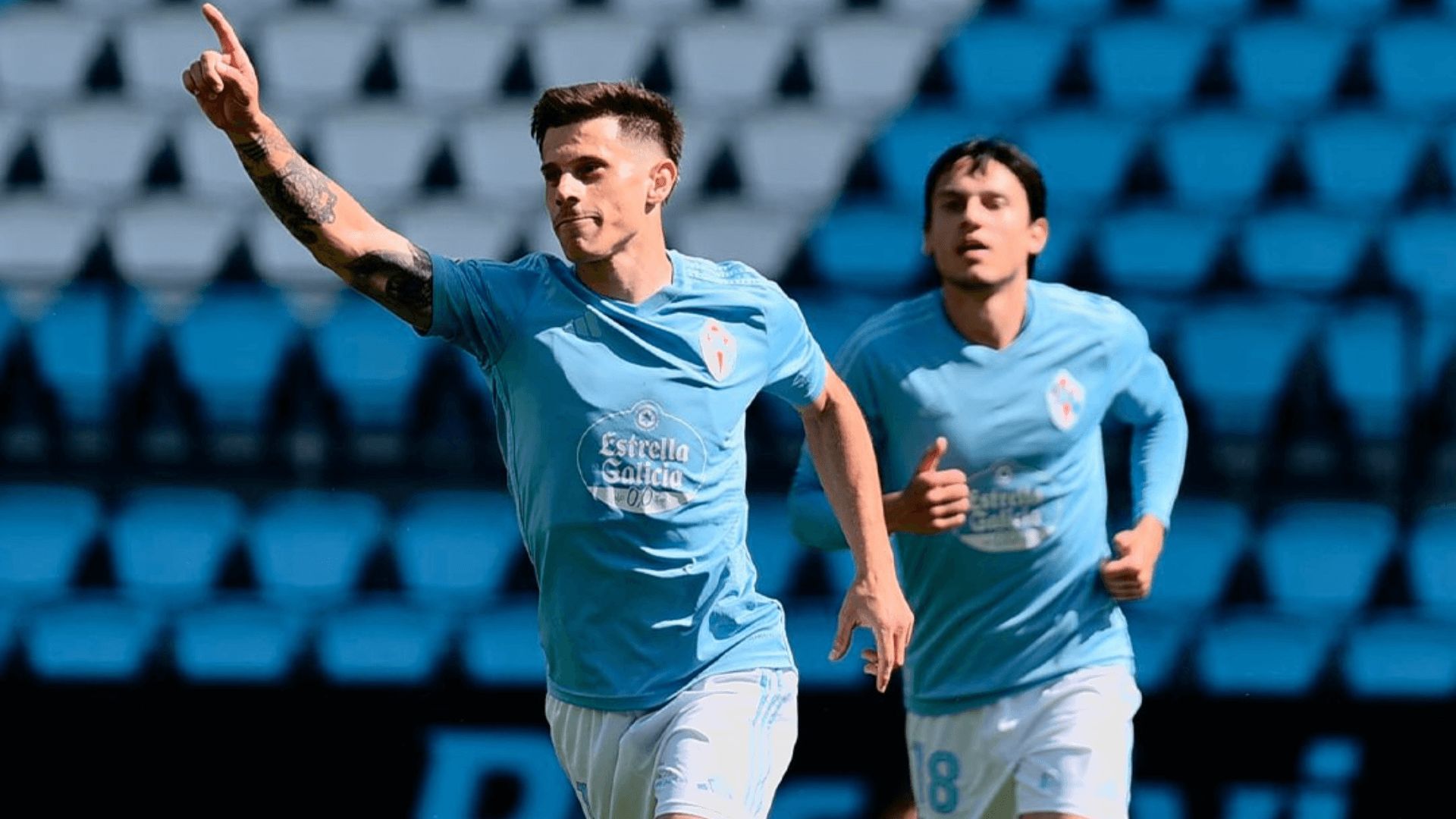  Alfon celebra un gol.