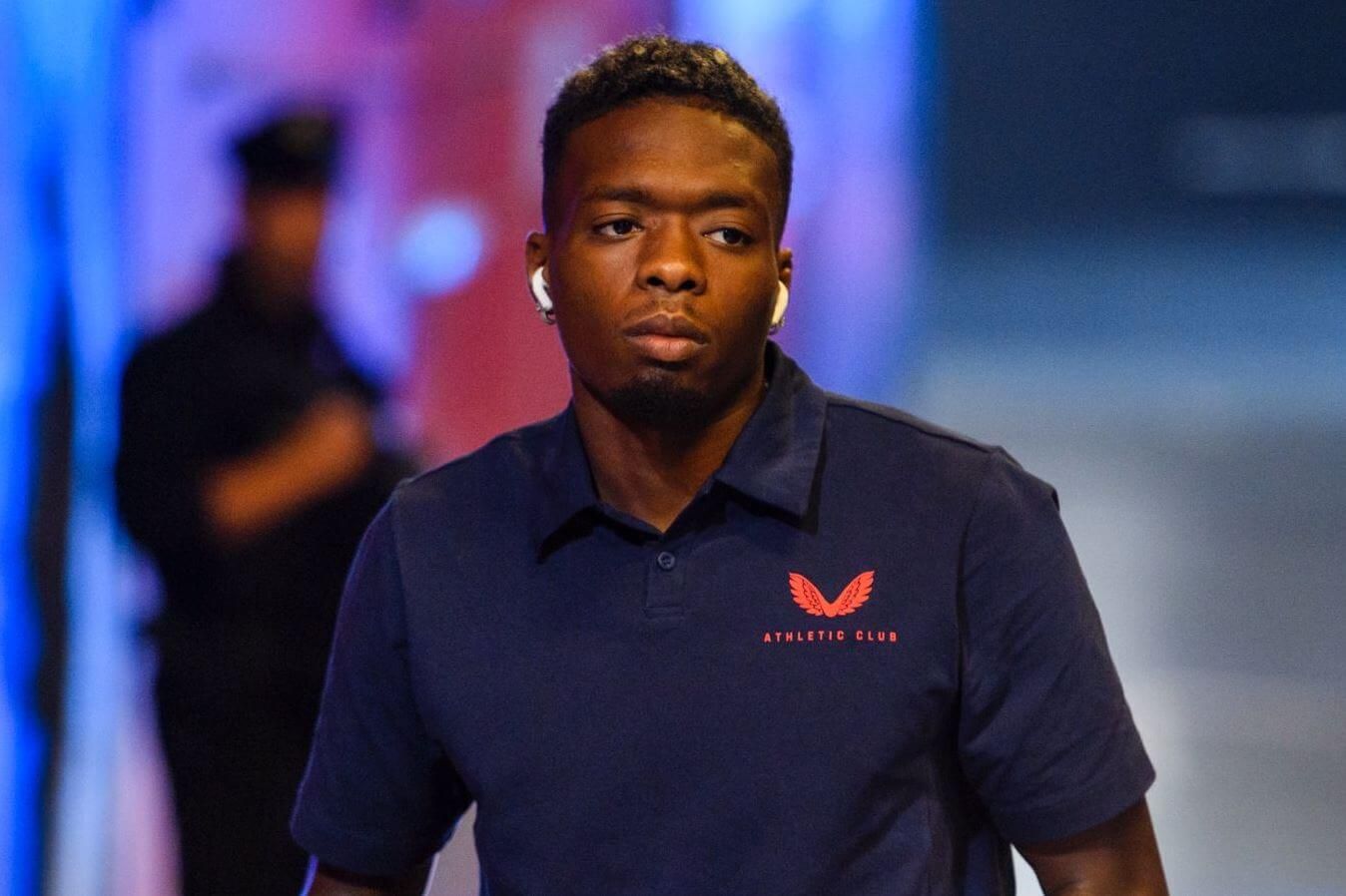  Llegada de Álvaro Djaló a San Mamés, listo para debutar este miércoles ante el Valencia CF.