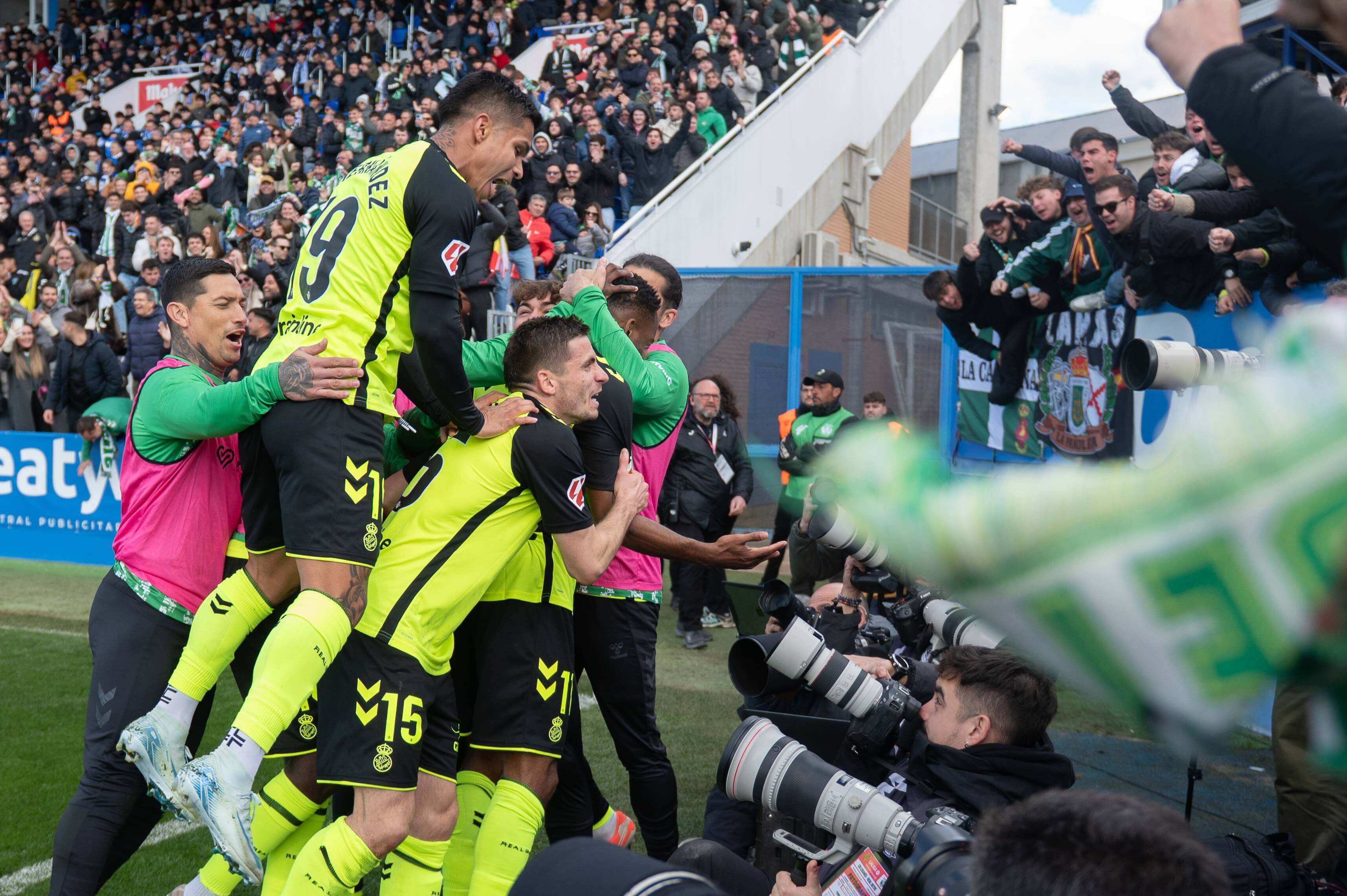  El Betis celebra el gol de la remontada ante el Leganés