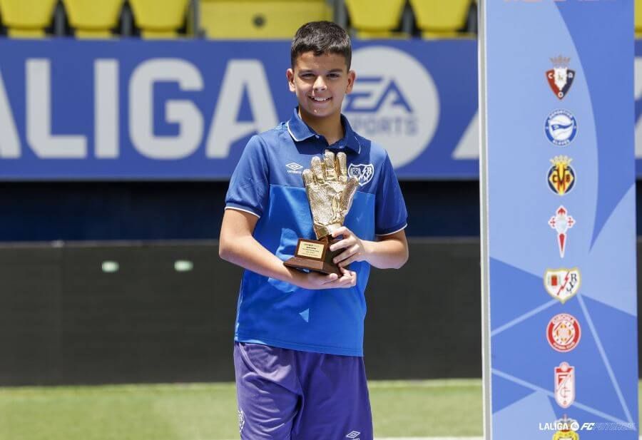  Yagüe, premio a mejor portero de LALIGA FC FUTURES.