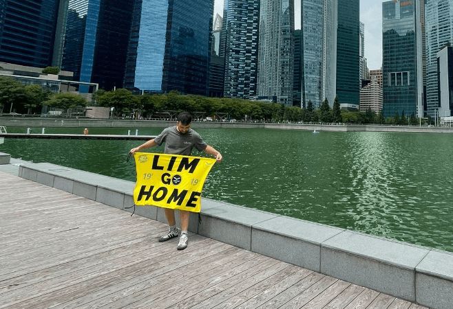  El aficionado retenido en Singapur