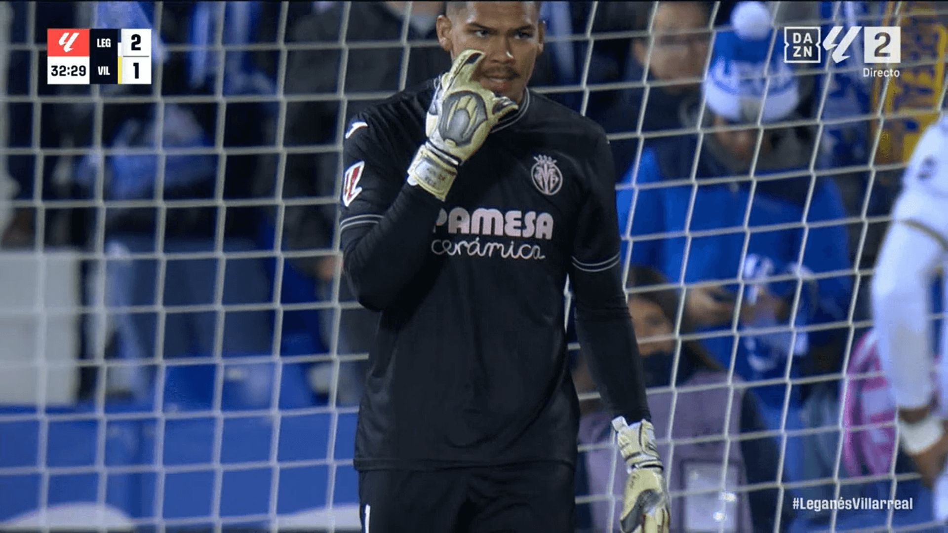  Luiz Júnior intenta poner nervioso a Dani Raba en el Leganés-Villarreal.