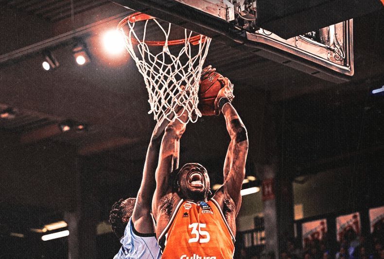  El Valencia Basket controla a un Hamburgo que le incomoda sin inquietarle (78-86)