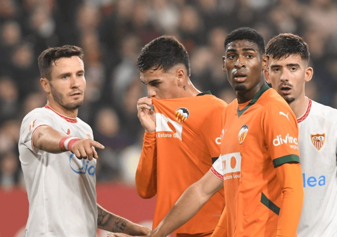  El Valencia CF, abatido en Sevilla