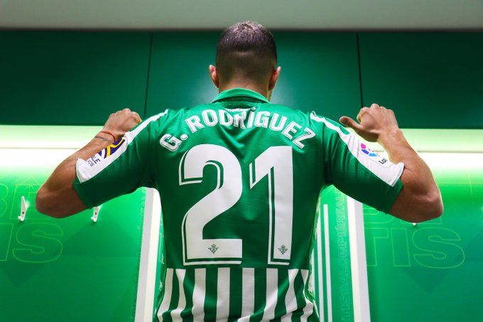 Guido Rodríguez, con su nuevo dorsal.