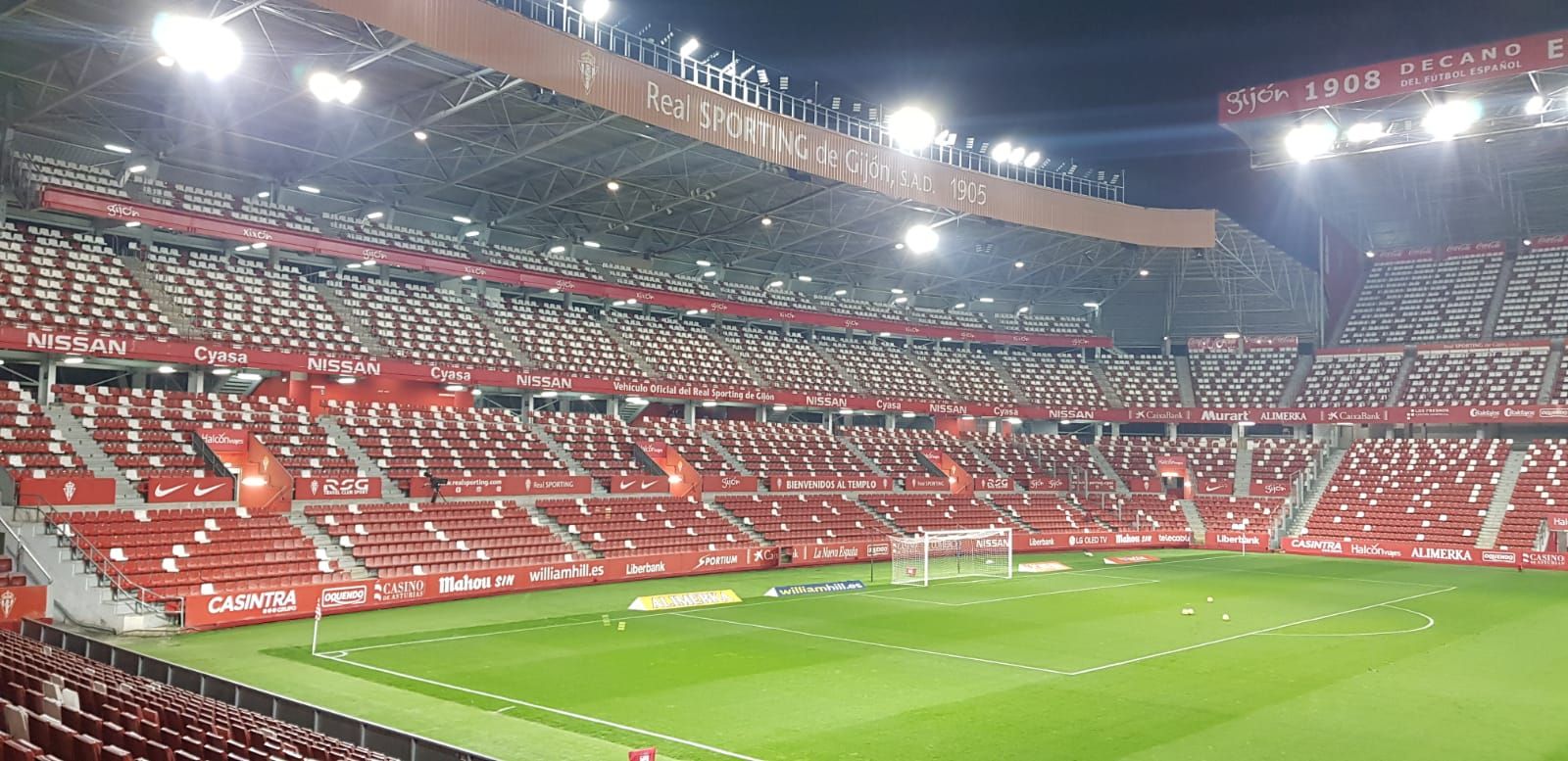  El Molinón, estadio del Sporting de Gijón.