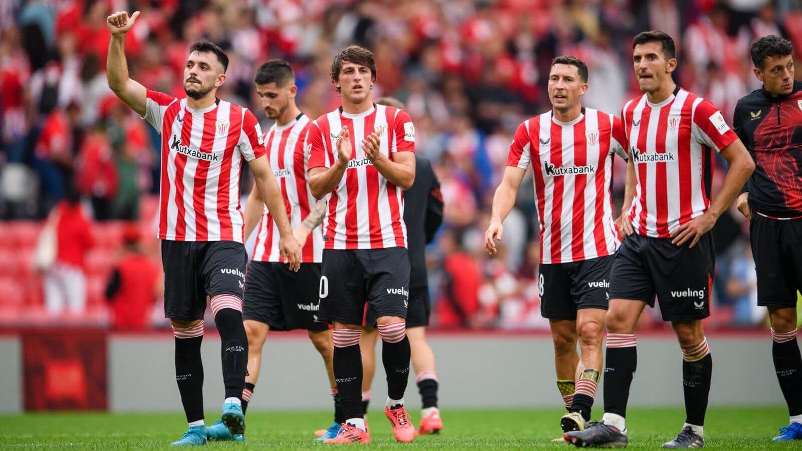  Alegría tras el triunfo ante el RC Celta en San Mamés.