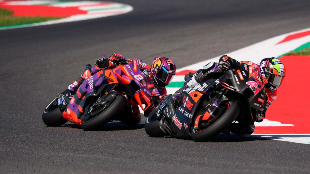 Aleix Espargaró y Jorge Martín, durante la temporada 2024.