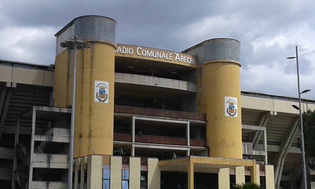  Estadio Arechi de la Salernitana
