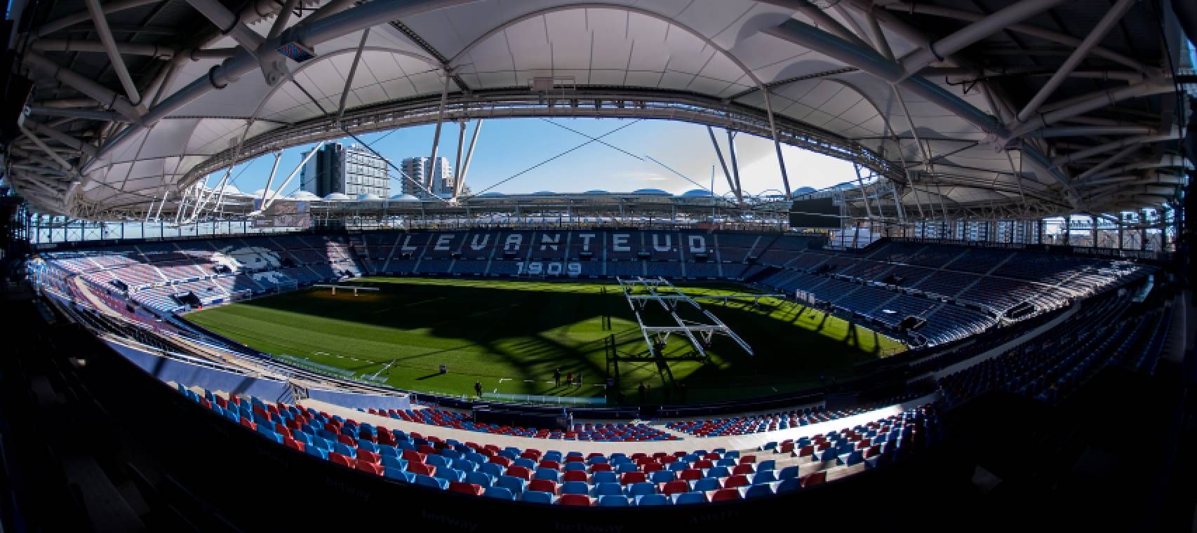  Estadio Ciutat de València.