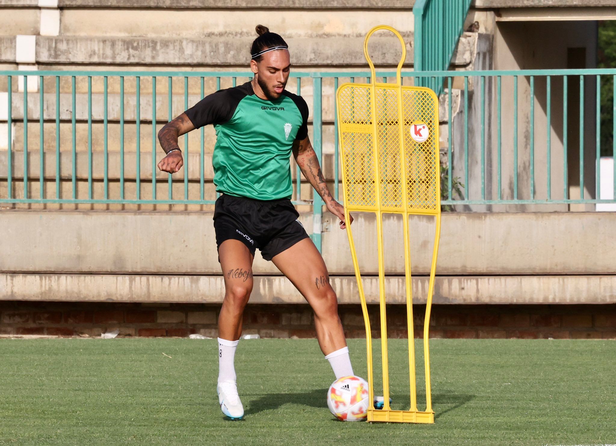  Dragisa Gudelj en el primer entrenamiento de la pretemporada con el Córdoba CF.