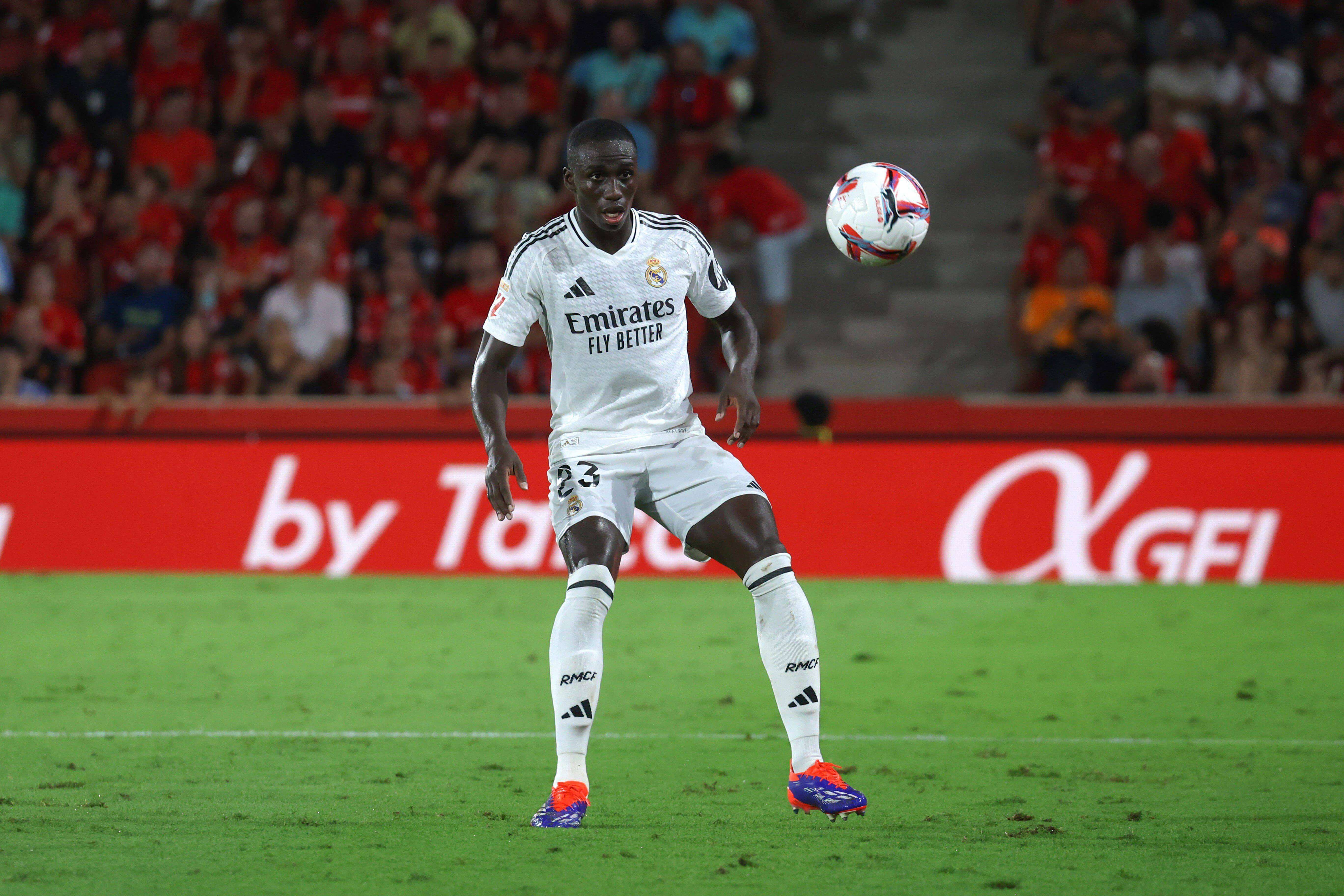  Ferland Mendy, en un partido con el Real Madrid.