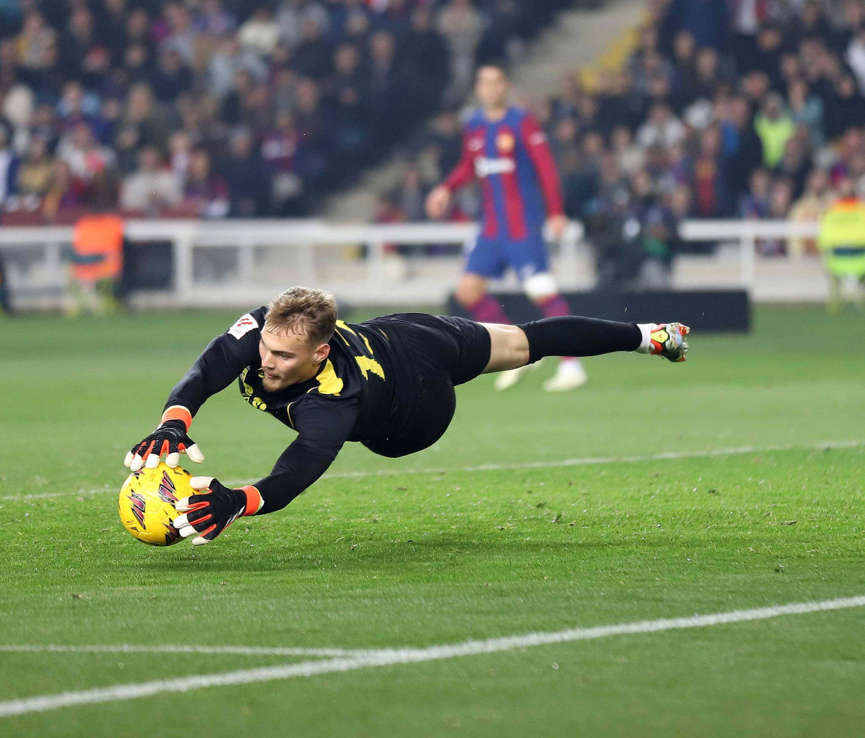  Filip Jorgensen, durante el Barcelona-Villarreal.