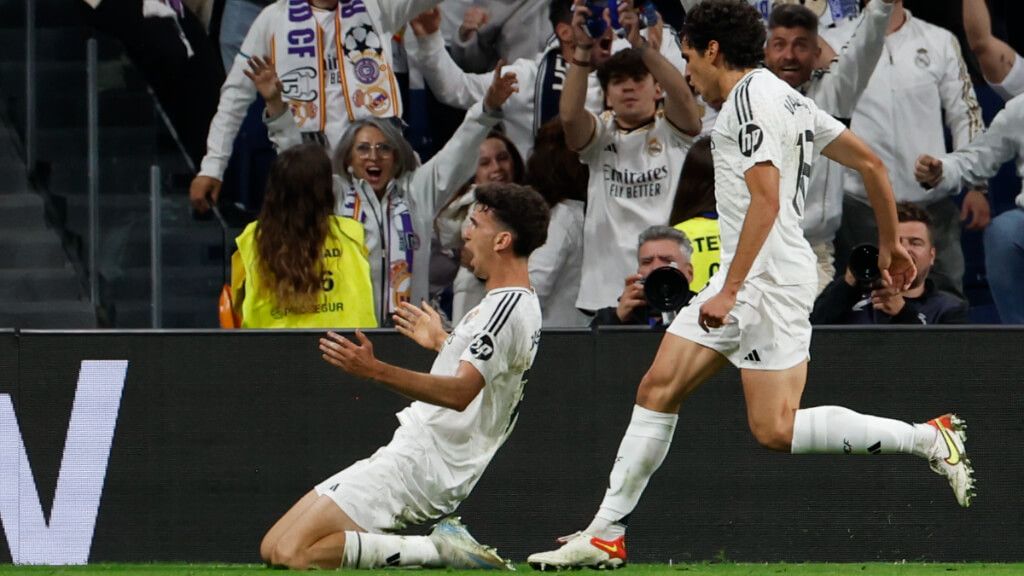 Jacobo celebra su gol ante el Mallorca (EFE)