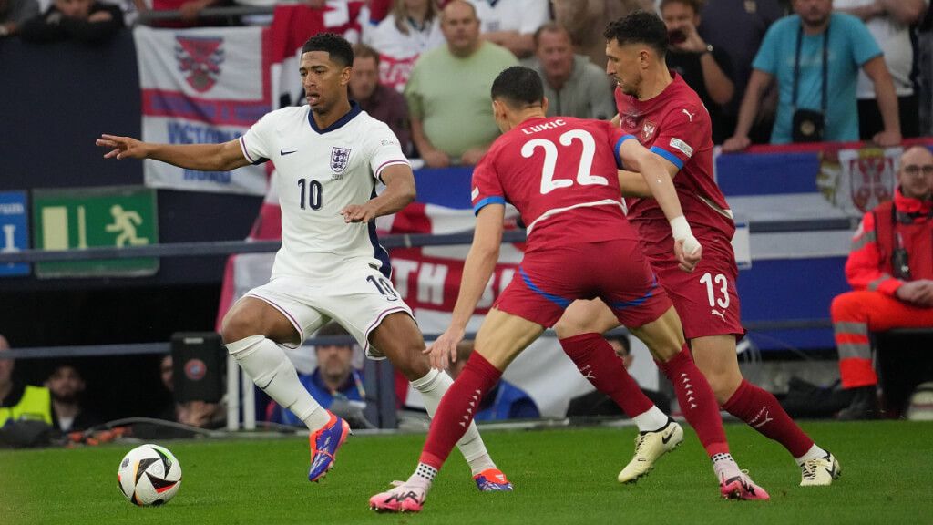 Jude Bellingham, durante el Serbia-Inglaterra (foto Cordon Press).