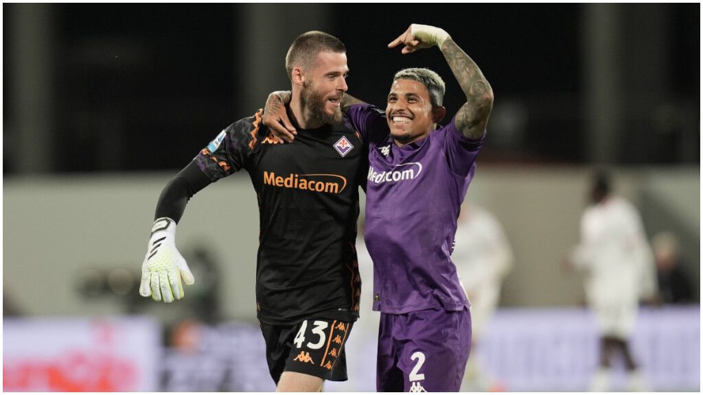  Dodo señala a David de Gea tras el triunfo de la Fiorentina sobre el Milan (foto: Cordon Press).