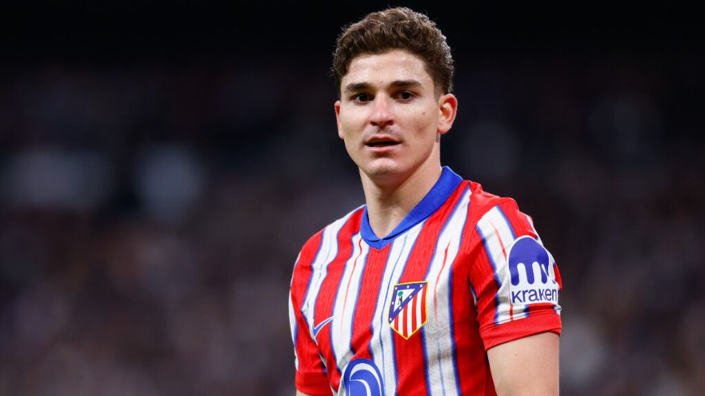  Julián Álvarez tras el penalti anulado (Europa Press)